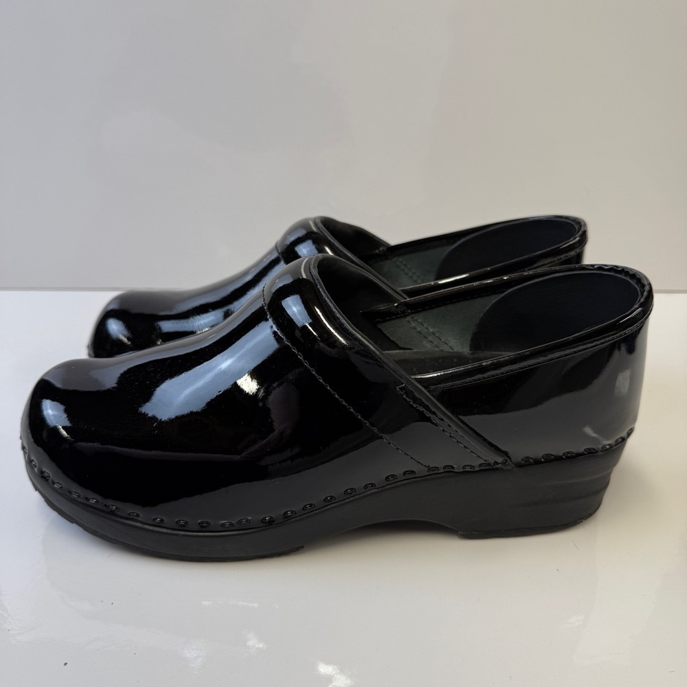NEW! L.L. BEAN Womens Professional Clogs Black Leather SlipOn Comfort Shoes 9.5M